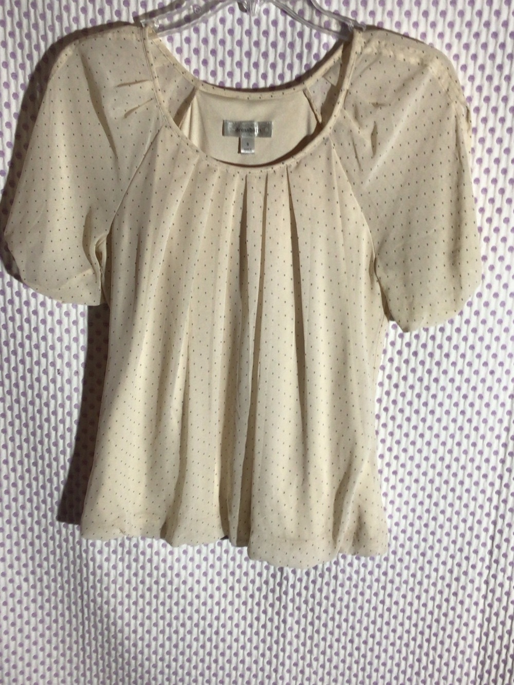 Dress Barn Cream Pleated Polka Dot Short Sleeve Hem Blouse